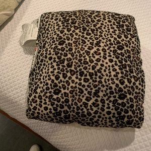 Conair Sound Therapy Pillow-Leopard